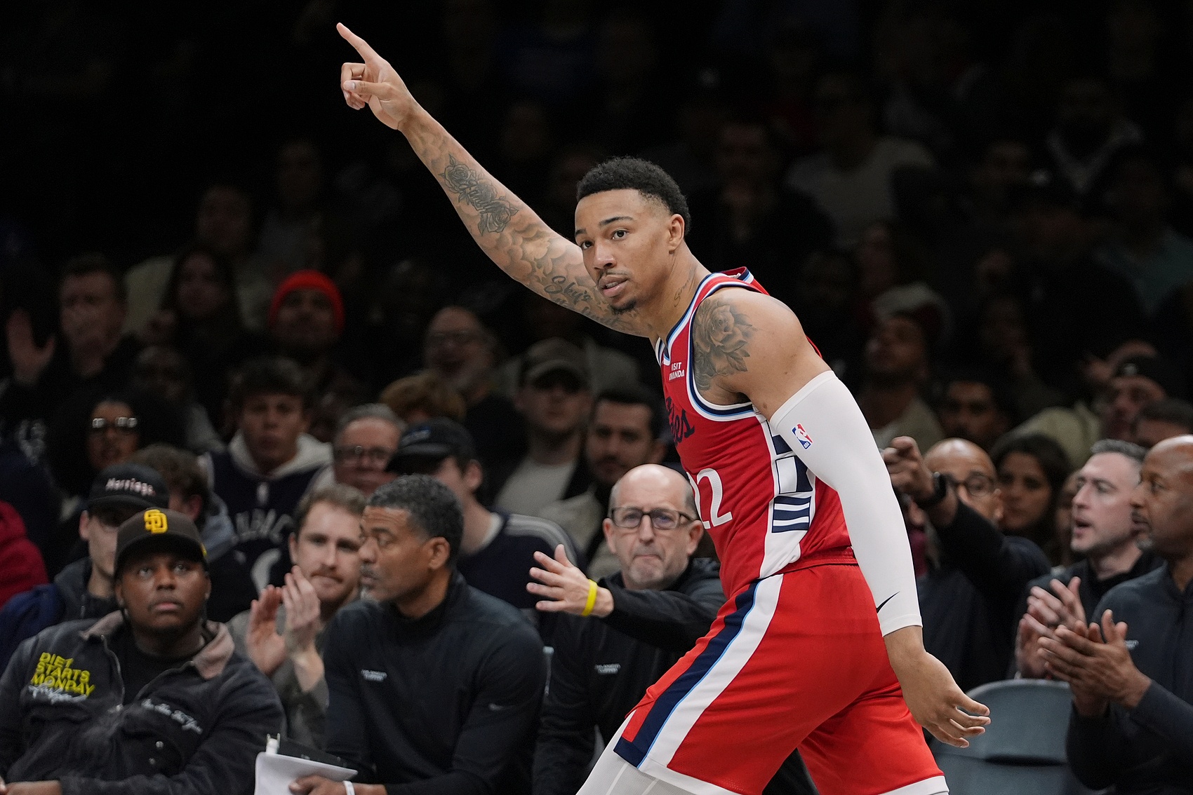 开云体育下载-乔丹·米勒：信心来自于发展联盟 在那不用想着"要打动泰伦·卢”