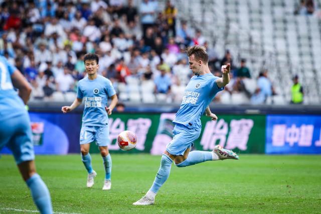 kaiyun-【中超】卡尔采夫世界波 深圳2比1逆转南通保级成功