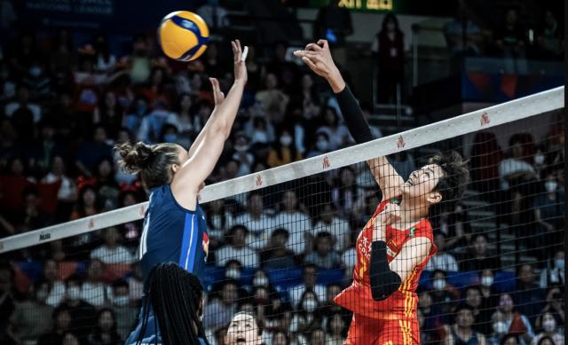 开云-中国女排世联赛香港站2胜2负 需提升遇强应变能力