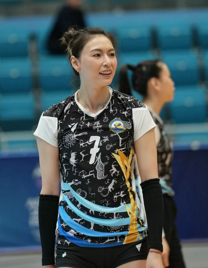 开云体育官网-留洋扬威！缪伊雯率队冲决赛，王艺竹狂砍34分，越南媒体盛赞|女排|杰特|哈萨克斯坦女排|中国女排|球队_新浪体育_新浪新闻