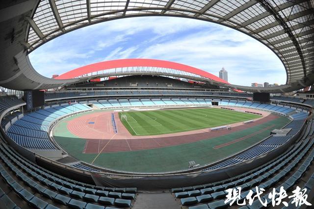 加座位、换草坪、补灯光……看苏超“十三太保”主场怎样迎接新赛季